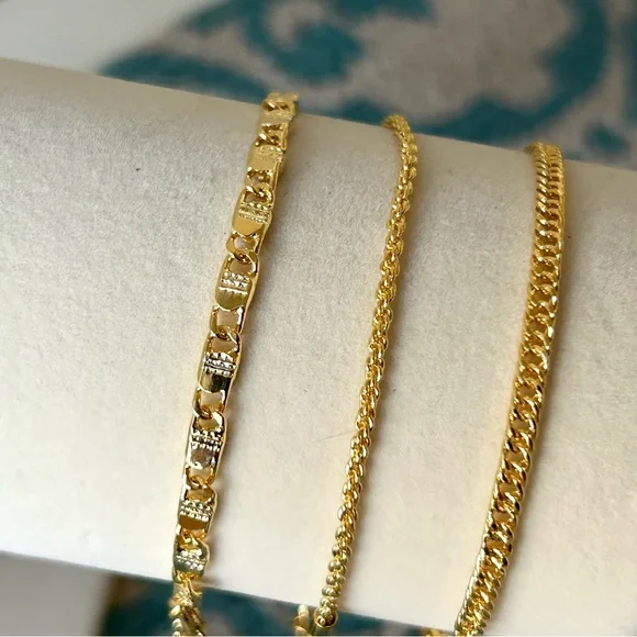 🏖️NWT 3-Piece Bracelet Set. Dainty Chain Link. 14k Gold Plated - Picture 9 of 10